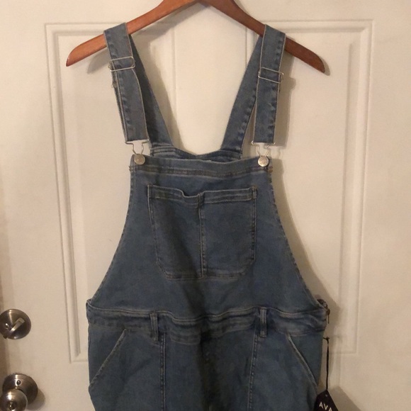 NWT Ava & Viv Denim Medium Wash Overalls - Picture 5 of 16